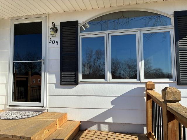 305 N 4th Street