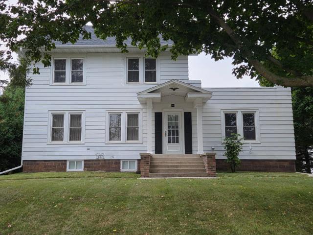 305 N Elm Street