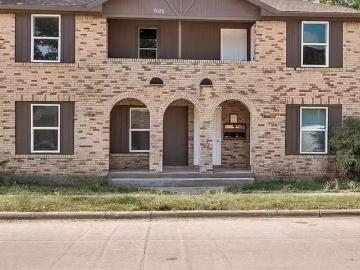 305 NW 23rd St #203, Fort Worth, TX 76164 MLS 21132475