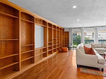 305 NW 2Nd St # A