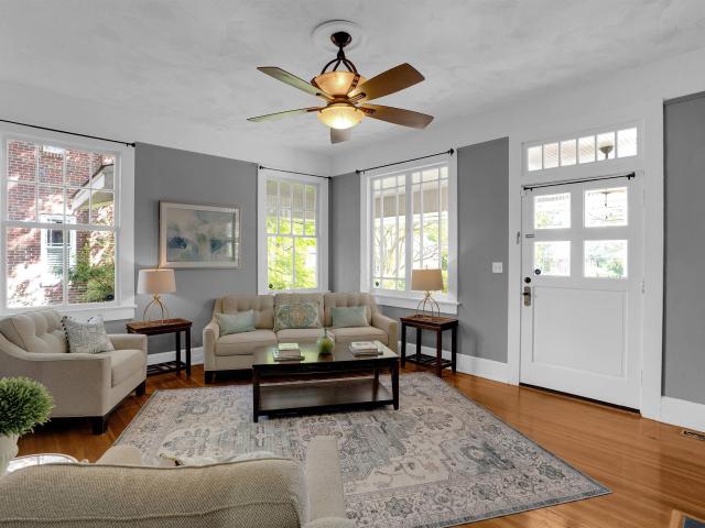 305 S Saluda Avenue