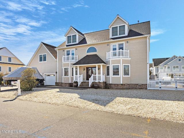 305 Sloop Lane