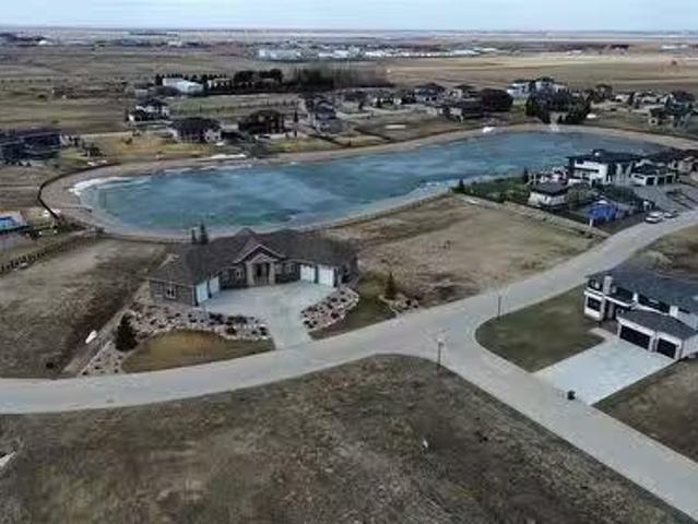 305 Spruce Creek Crescent, Edenwold Rm No. 158, SK, S0G 3Z0.