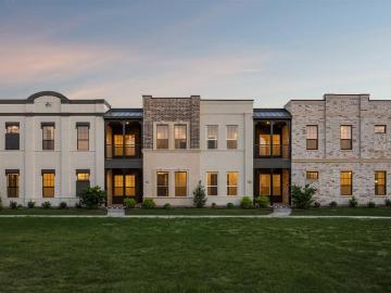 305 Sunset Lane # 103
