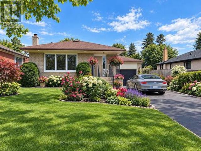 305 Queen Mary Drive, Oakville, ON, L6K 3L5 house for sale | Listing ID W13797 | Royal LePage