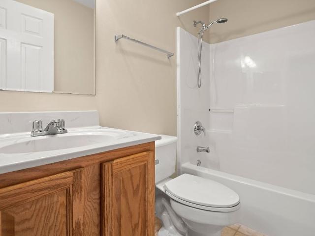 305 Rosscraggon Road 2 Bedroom Apartment for Rent at 305 Rosscraggon Rd, Arden, NC 28704