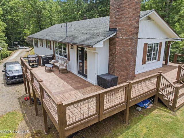 305 White Mountain Road