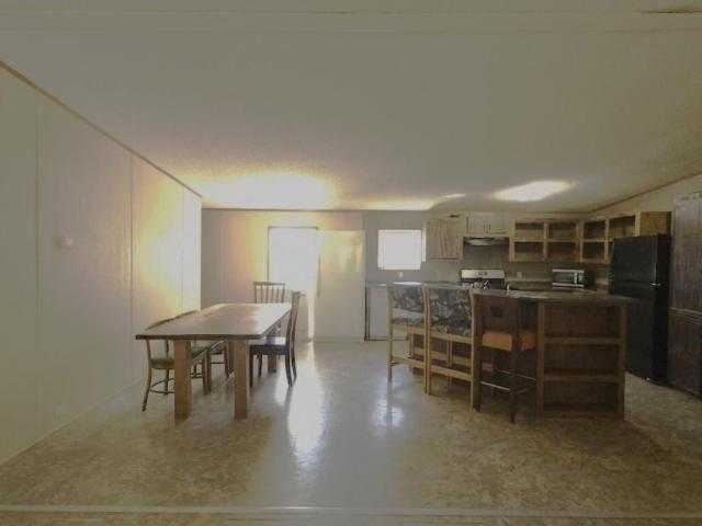 305 Thompson Ln