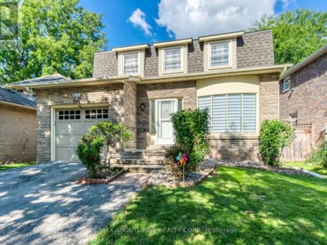 3065 Silverthorn Drive, Oakville, ON, L6L 5N5 house for lease | Listing ID W13760 | Royal LePage