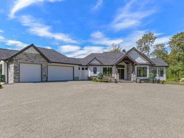 30675 Silverhill Avenue, Mission, BC, V4S 1G9 house for sale | Listing ID R3150 | Royal LePage