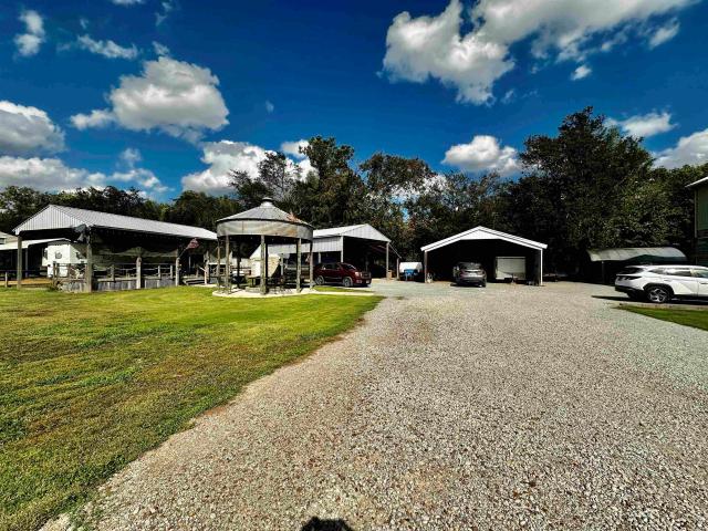 3060 catfish ln