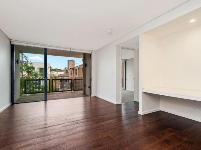 306/123 129 Wyndham Street, Alexandria | Village Property