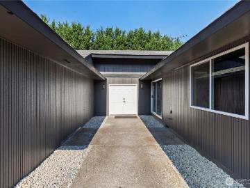 3062 44th St E, Tacoma, WA 98443 | MLS #2506