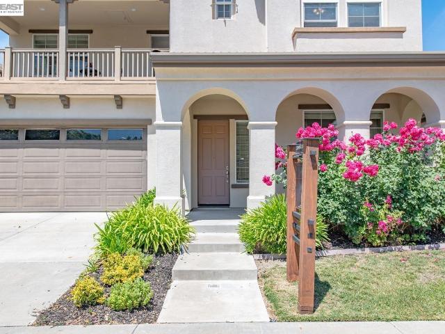 3063 Ridgefield Ct