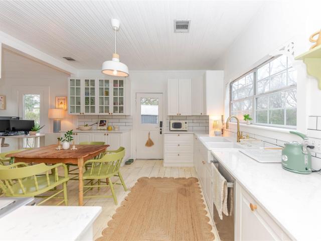 306 5th Ave