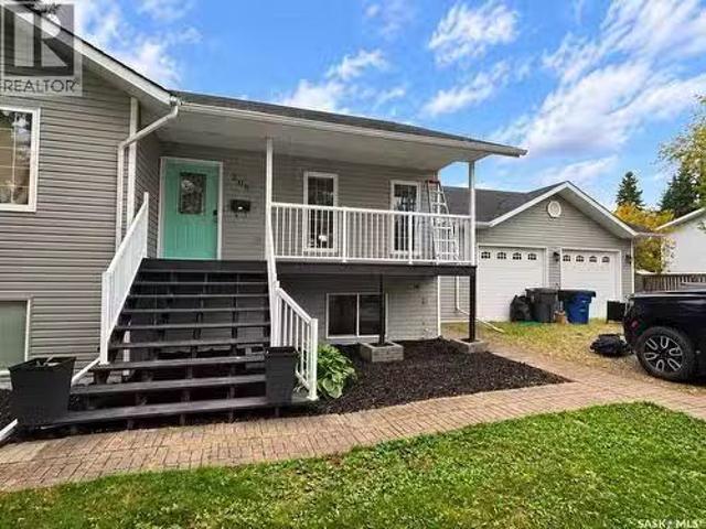 306 Centre Avenue, Meadow Lake, SK, S9X 1H2 house for sale.