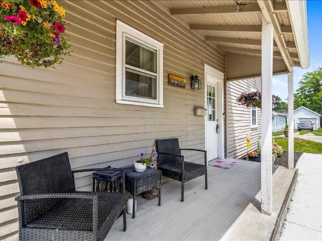 306 Best Avenue
