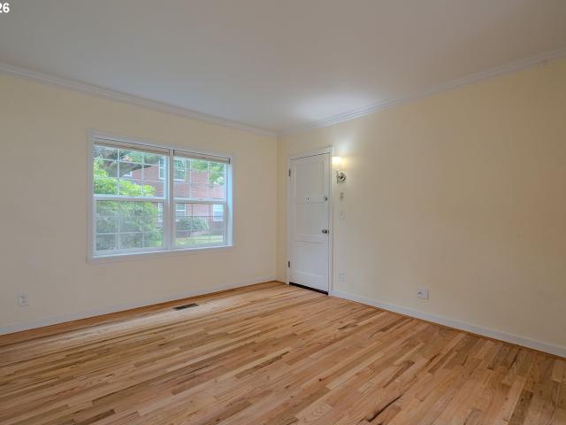306 e 12th st # c