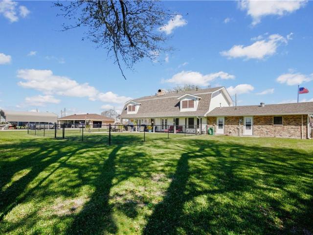 306 E Woodlawn Ranch Road