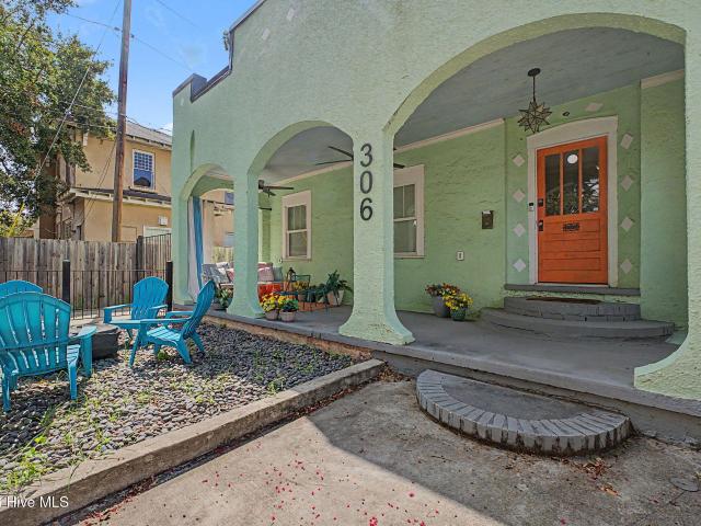 306 Ellis Street