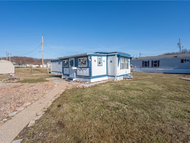 306 Lamplighter Manor