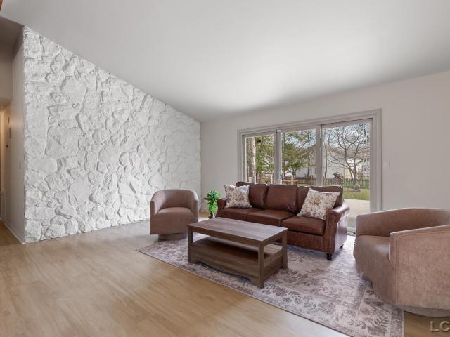 306 N Van Buren Street