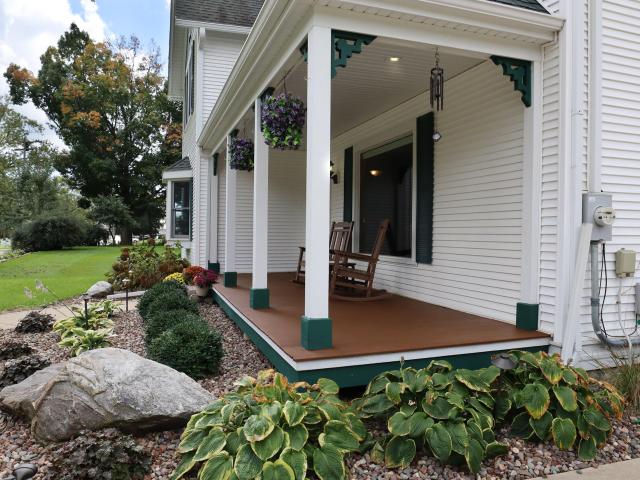 306 N Front St