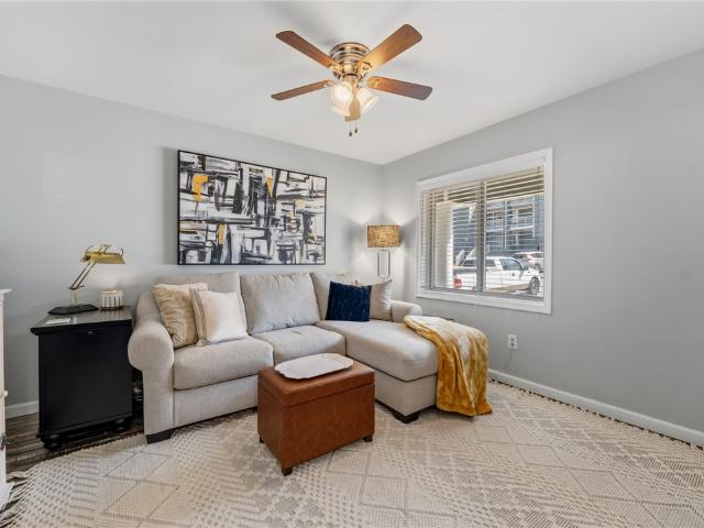 306 Northlake Drive