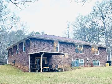 306 Shandell Dr, Bedford, IN