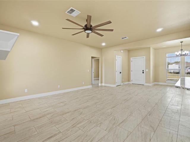 306 W 4th Street