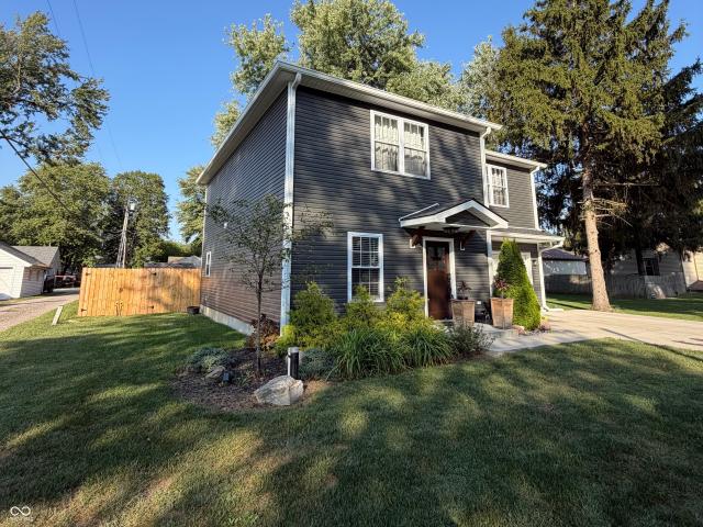 306 W Burnside Avenue