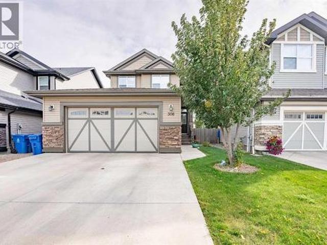 306 Twinriver Road West, Lethbridge, AB, T1J 5B9 house for sale | Listing ID A2350 | Royal LePage