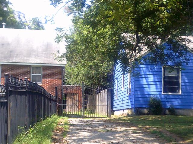3074 spottswood ave