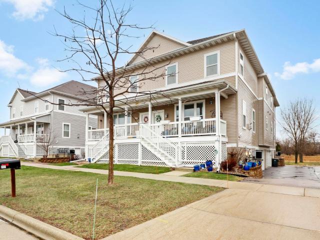 3074 Triumph Drive
