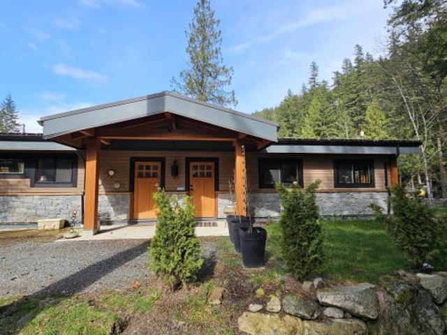 3070 Midnight Way, Squamish, BC, V0N 1T0 house for sale | Listing ID R3166 | Royal LePage