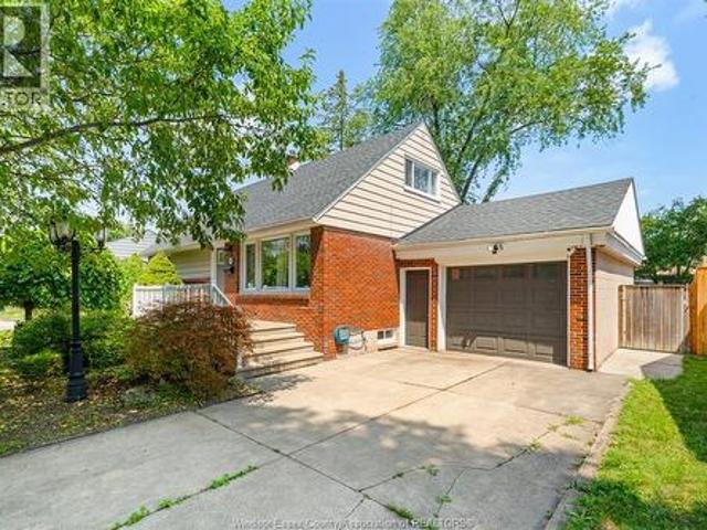 3070 Dandurand, Windsor, ON, N9E 2E6 house for sale | Listing ID 26022 | Royal LePage