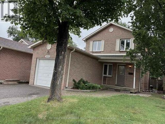 3072 Patrick Crescent, Mississauga, ON, L5N 3G5 house for sale | Listing ID W13778 | Royal LePage