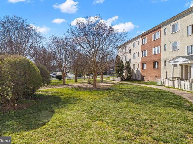 3072 Patrick Henry # 202
