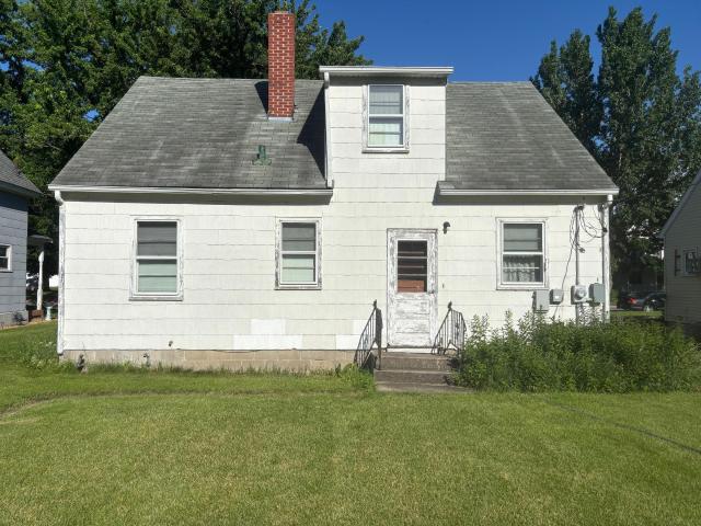 307 11th Street N