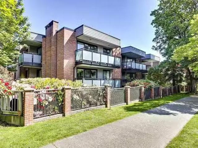 307 2255 York Avenue, Vancouver, BC, V6K 1C5 Single Family P.