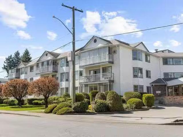 307 2425 Church Street, Abbotsford, BC, V2T 3J8 Single Famil.