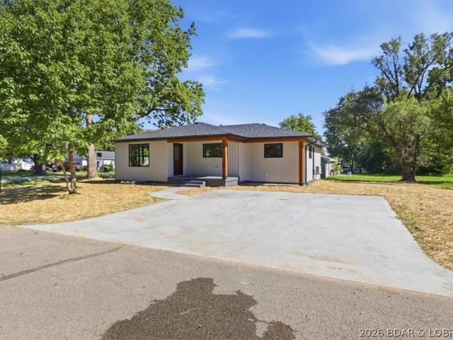 307 Clay Road