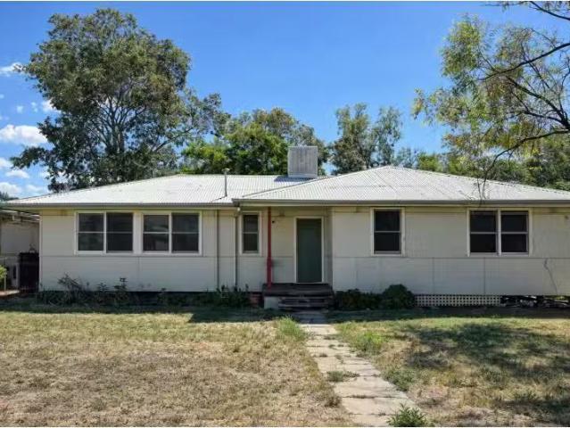 307 Auburn Street, Moree House for rent Listed by Marygold Ol.