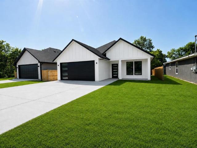307 E 13th
