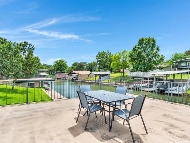 307 E Pheasant Rd