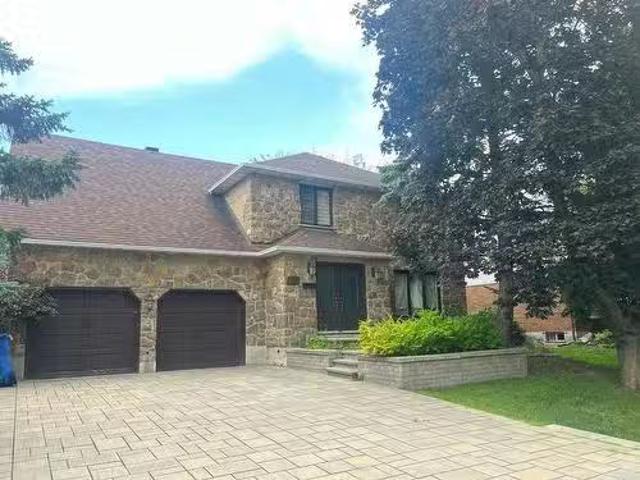 307 Fleet Drive, Beaconsfield, QC, H9W 5X8 house for lease.