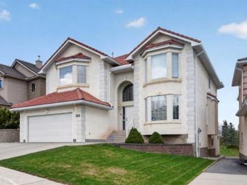 Hamptons, Calgary, Alberta - Office room