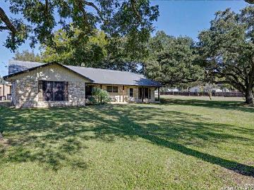 307 Highway 87, Stockdale, TX 78160 | MLS #597994