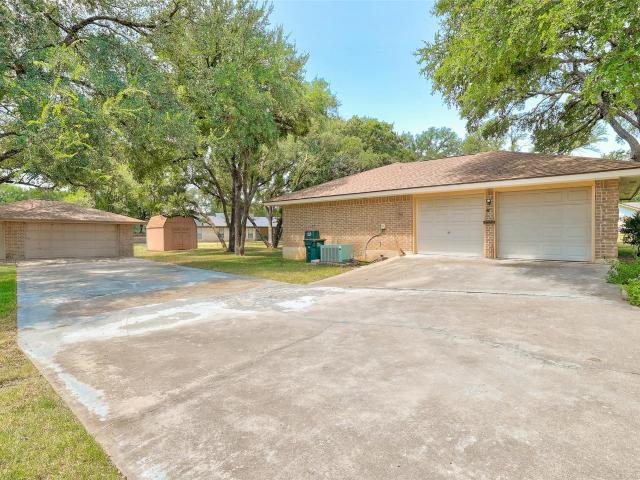 307 Las Plumas Dr