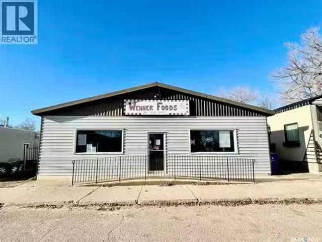 307 Main Street, Radisson, SK, S0K 3L0 commercial for sale.